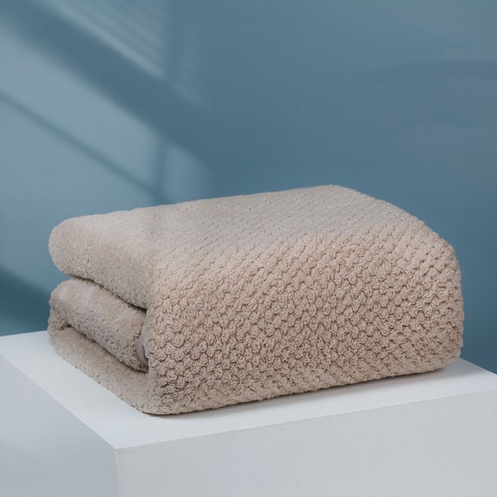 1 Pack Bath Towel Large,70×140 cm,Coral Fleece Highly Absorbent Lightweight and Quick Drying Shower Towels for Body, Sport,Beach,Bathroom,Brown