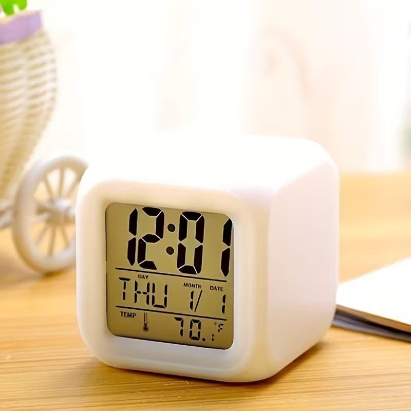 7 Colors Changing LED Digital Alarm Clock with Thermometer, RGB Night Light & Snooze Function, Modern Square Bedside Clock with LCD Display, Dimmable Light, Temperature Sensor, Multi-Color Options