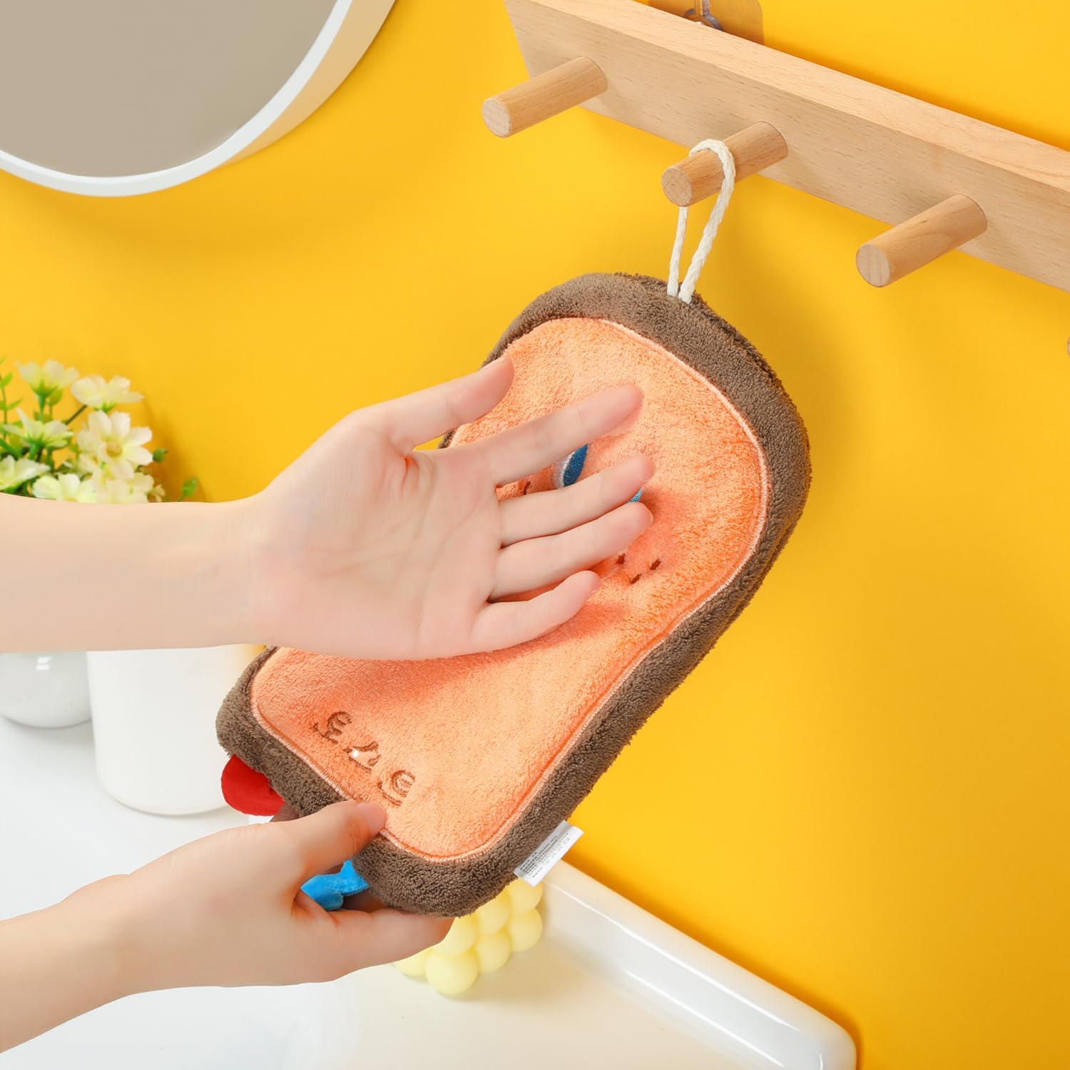 【Clearance Sale】Cute Baking Hand Towels, Bathroom Towels with Hanging Loop, Children Hand Towel Dessert, Microfiber Coral Fleece Absorbent Hand Towel for Kitchen Bedroom