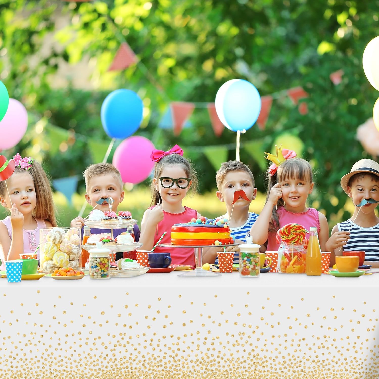 【Clearance Sale】PEVA Dot Tablecloth, White/Black PEVA Table Cloths for Parties Disposable, 137x274cm Waterproof Rectangular Camping Tablecloth for Birthday Party Picnic Baby Shower