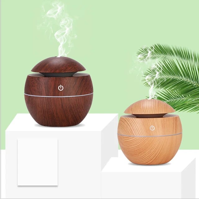 130ml Ultrasonic Air Humidifier – Wood Grain Aromatherapy Diffuser with LED Light, USB Powered, 5-Hour Runtime – Ideal for Home Office & Remote Work Focus