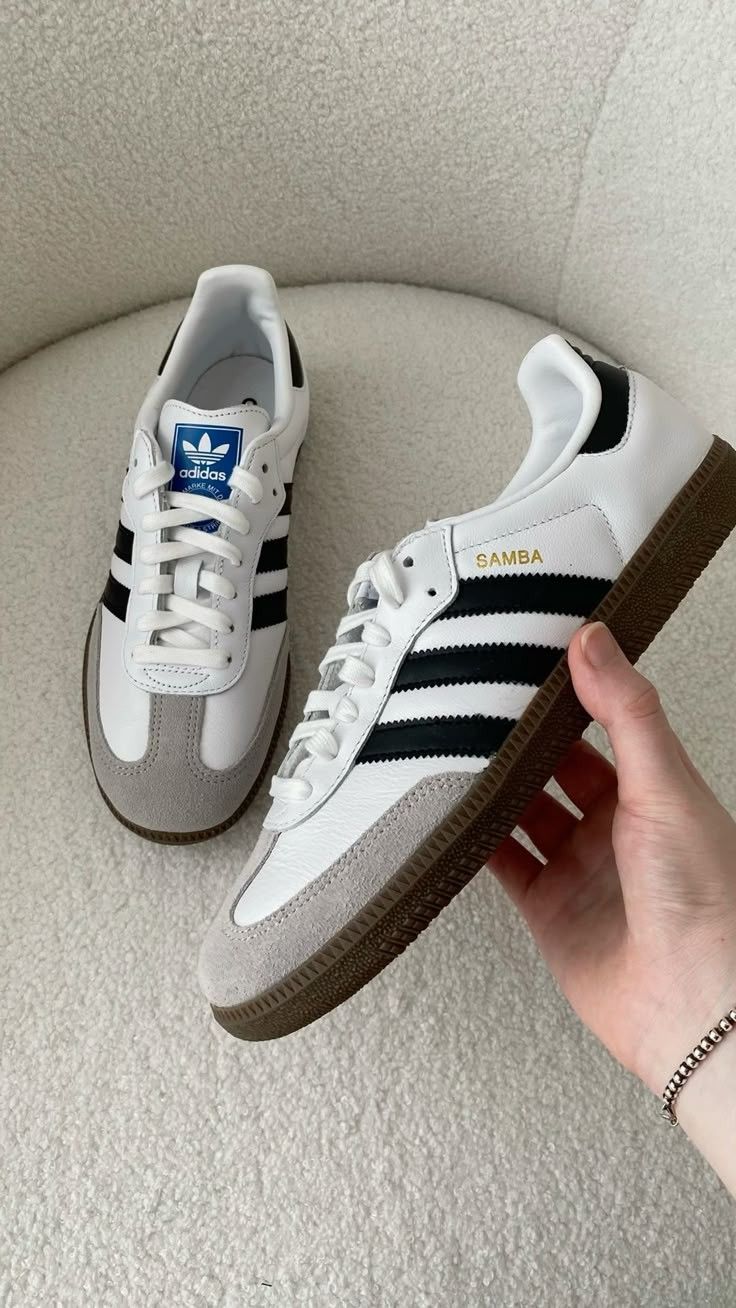 BIG OFFER! UNISEX Grade A Samba white/black Size 37-45 Men's/ Women Fashion Shoes Casual Sneakers Premium Quality As In the Picture
