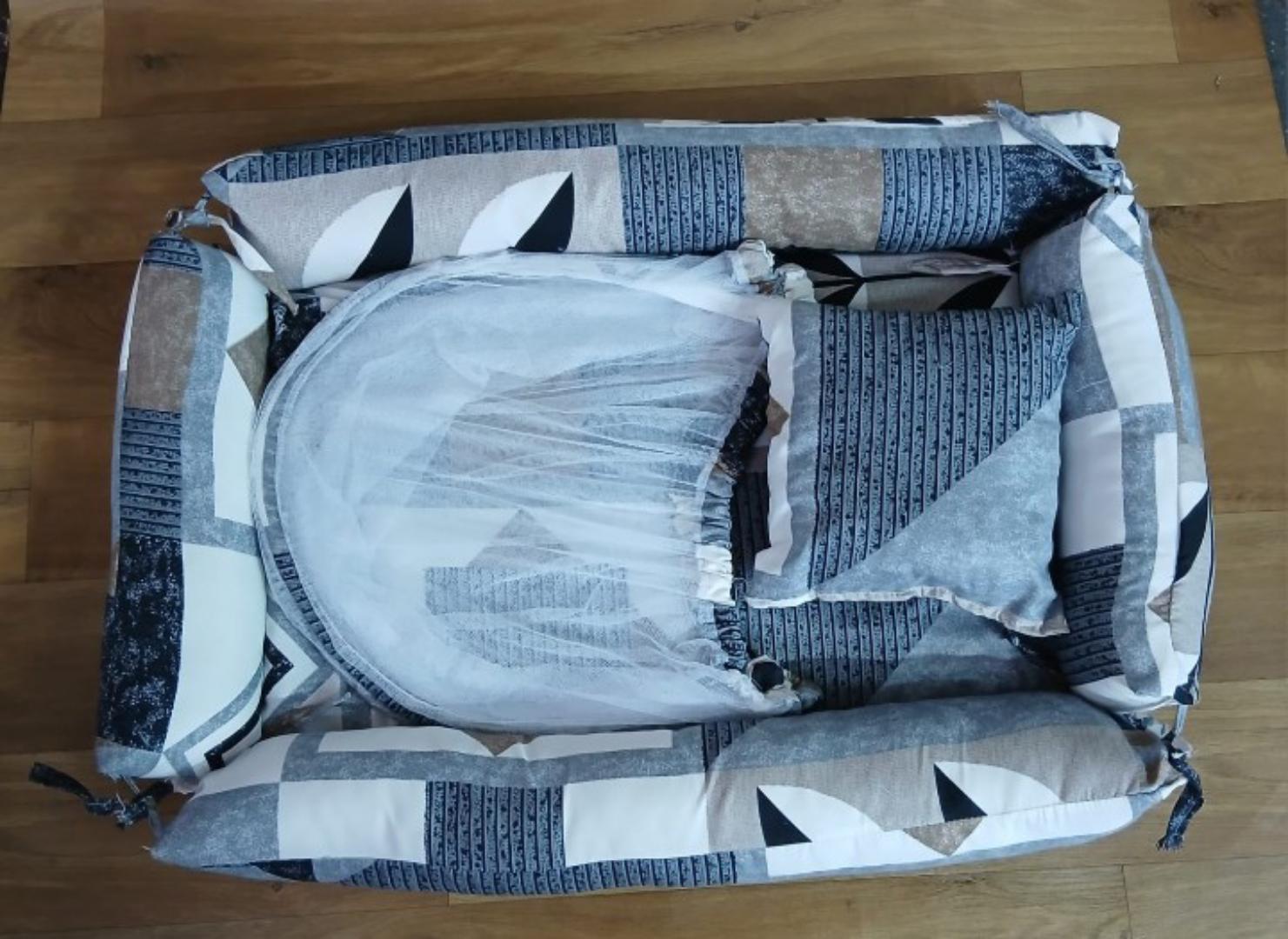 Baby Co-sleeper with net