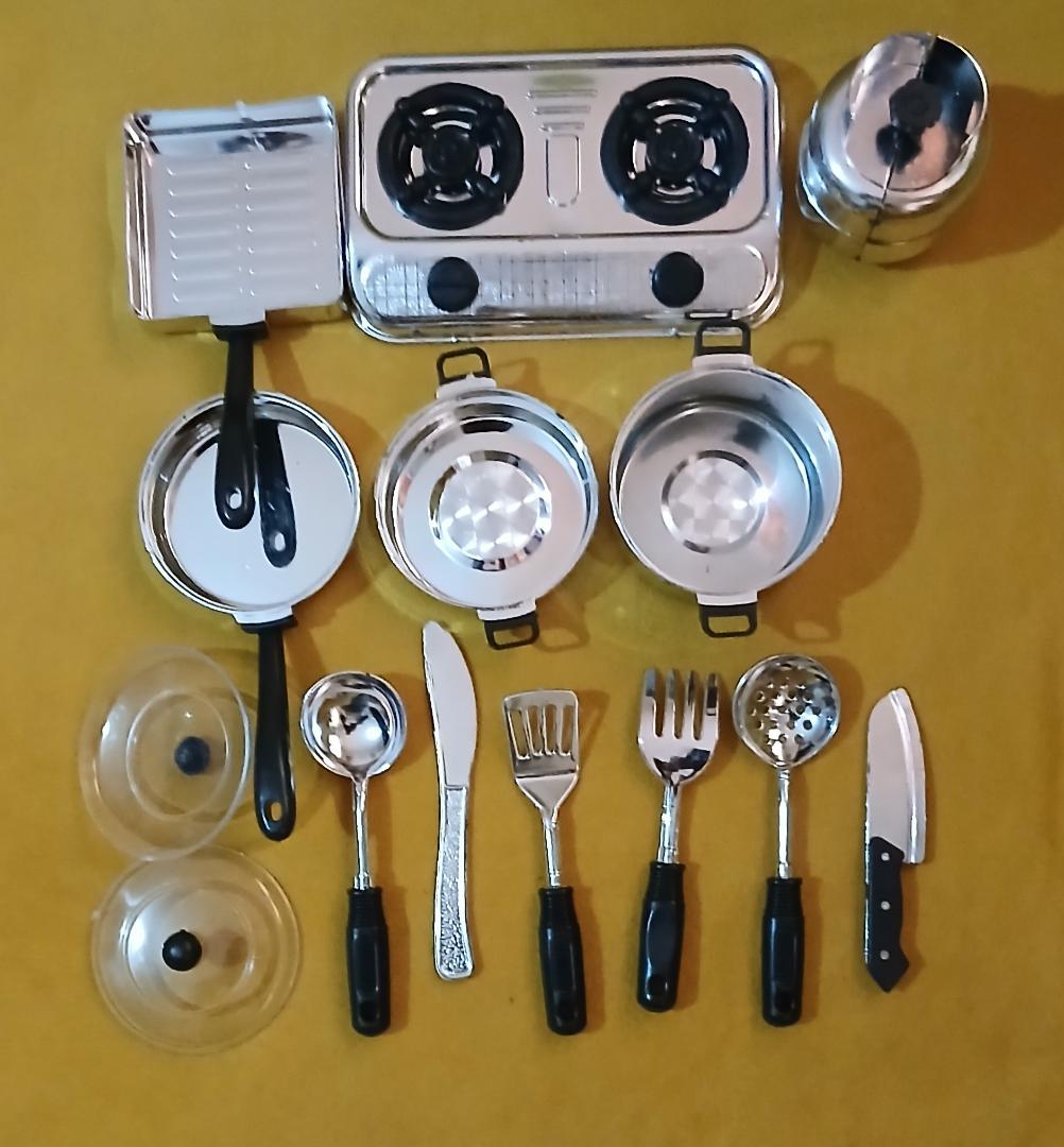 KITCHEN PLAY SET KIDS KITCHEN UTENSILS.