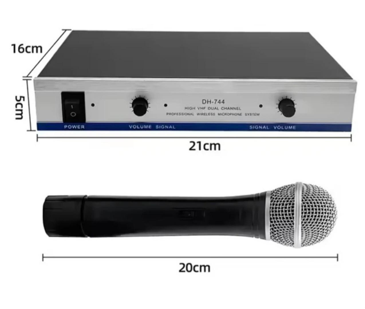 BNK DH-744 Wireless Microphone Professional Wireless Microphone.