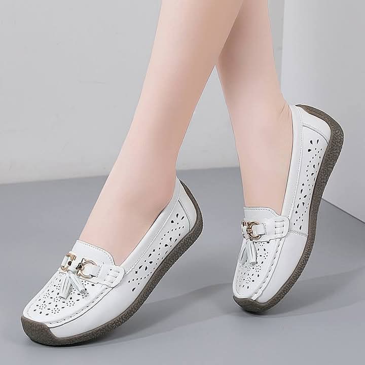 Trendy Breathable Women Loafers// Casual Ladies Flats// Soft Soled Mom's Shoes Comfortable-White