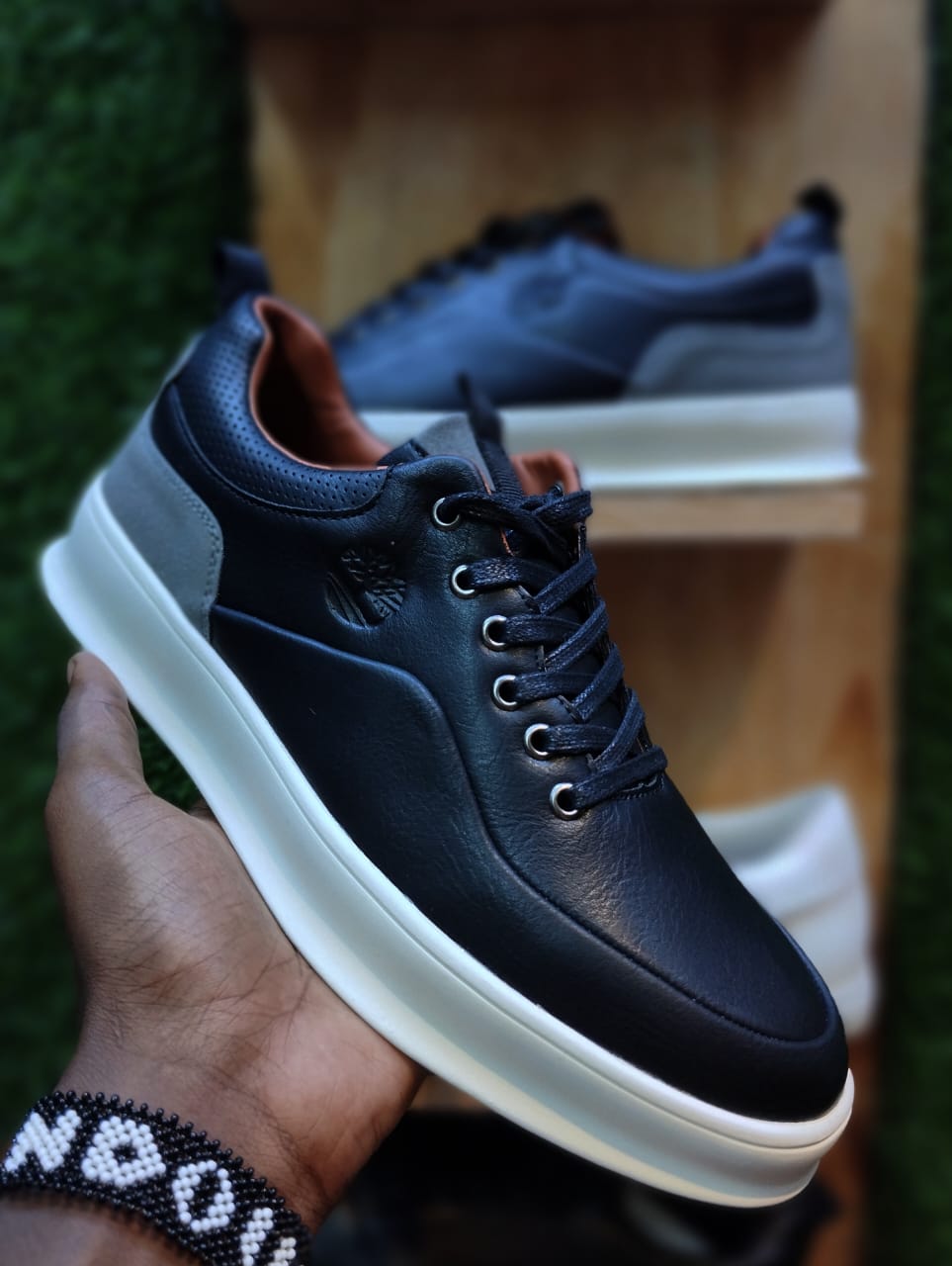 Sleek Timberland Smart Casual//Men Sneakers//Comfort Casual Shoes- Black