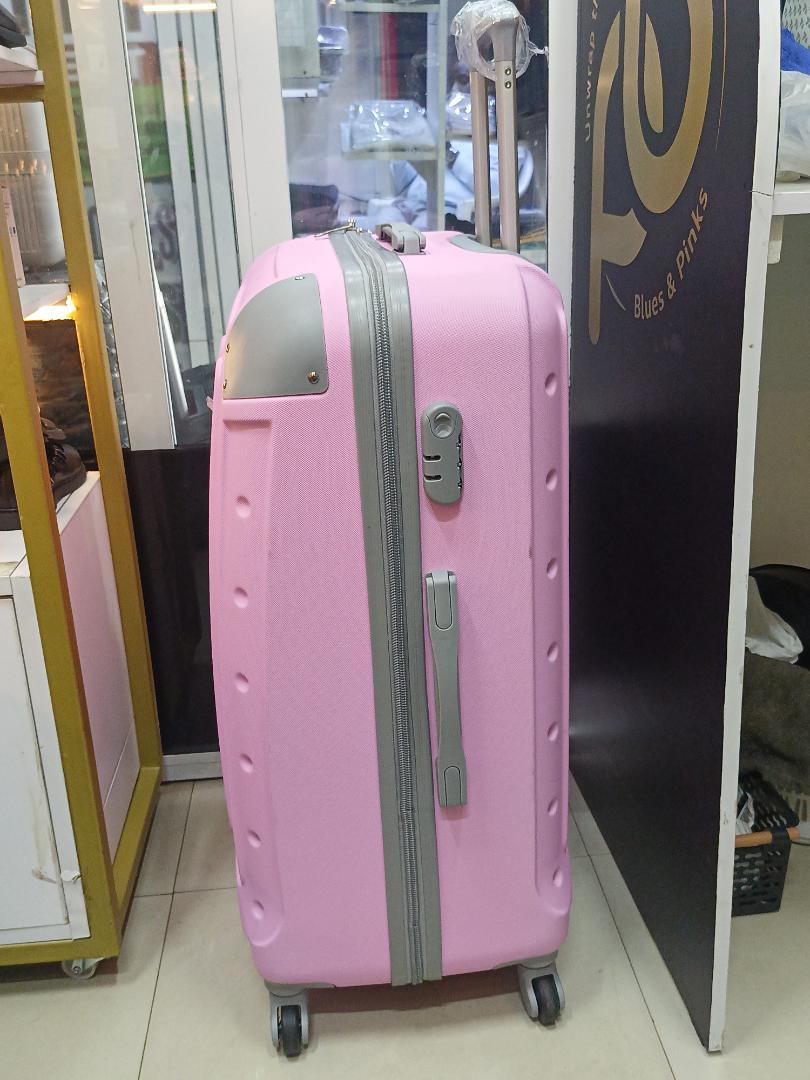 medium size fibre suitcase