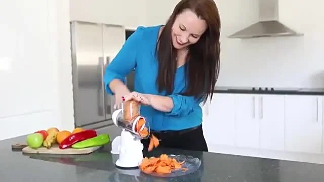 Hand crank vegetable cutter Slicing grater kitchen multifunctional fruit chopper potato shredding vegetable slices