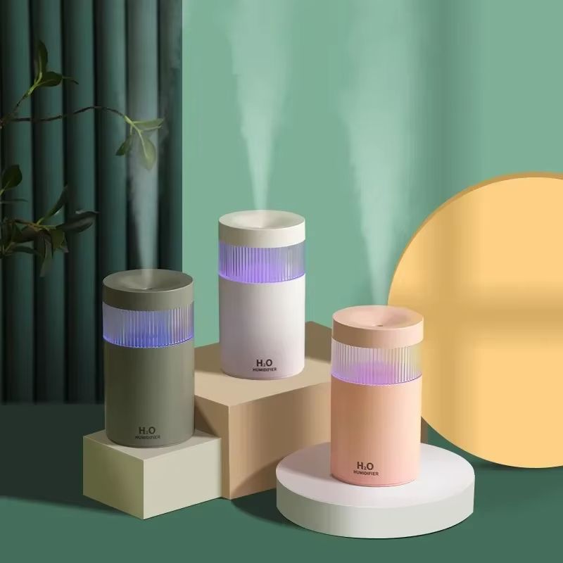 Mini 300ml Portable Air Humidifier USB Desktop Indoor Mute Air Atomization Humidifier Mist Maker Lights for Car Home Bedroom