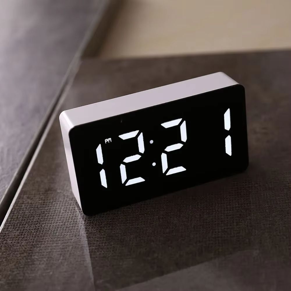 LED digital mirror alarm 12/24 hours digital date display night mode snooze function mirror alarm clock desktop decoration