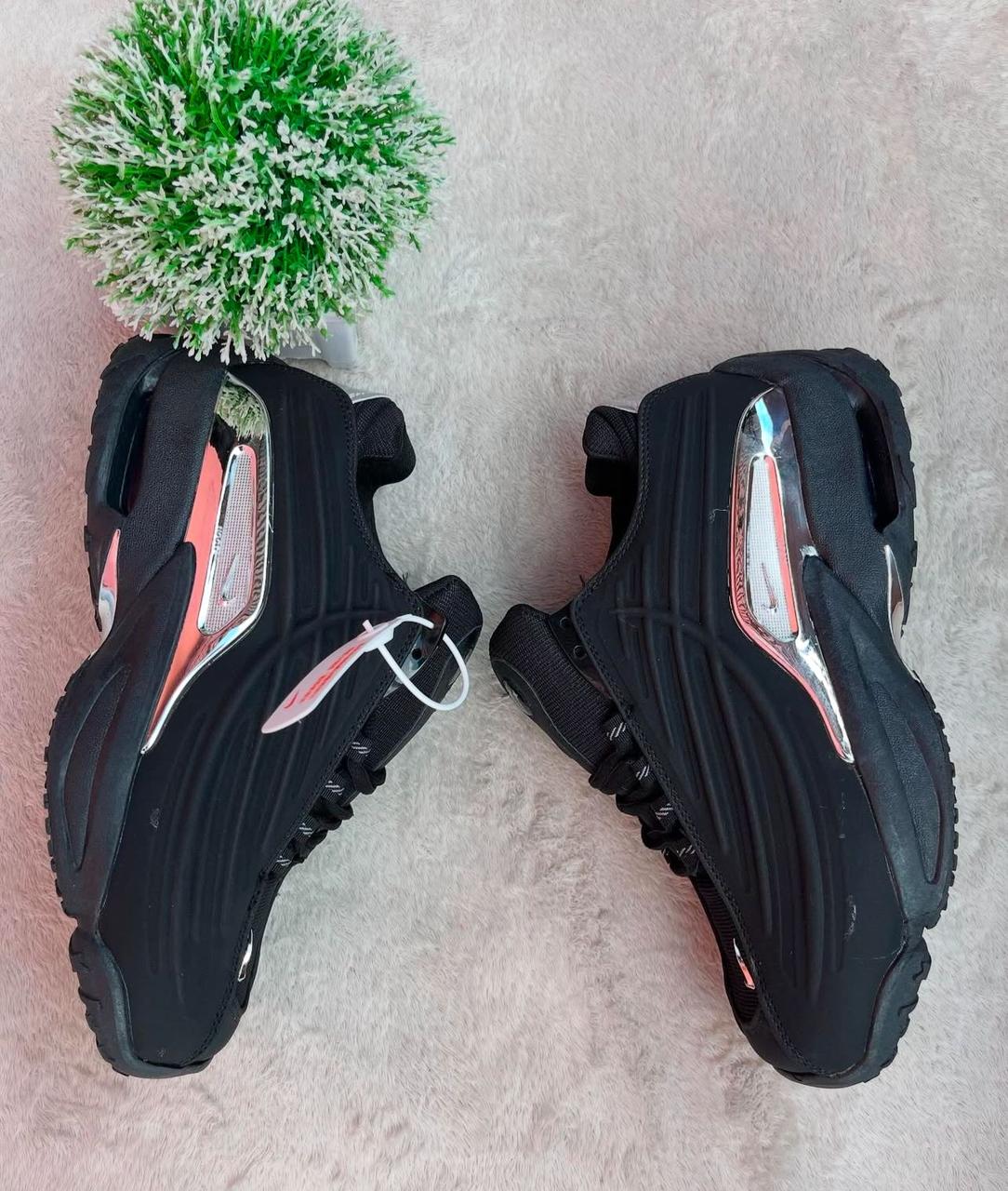 Crack Your Outfit With Nocta Hot Step 2, Dra-ke Sneaker Fashionable Casual Wear