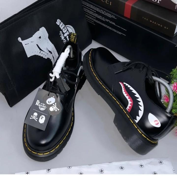 Limited Offer!! Original Dr. Martens Premium Leather SingleSole Boots, Casual High Quality Low Cut Unisex Shoes