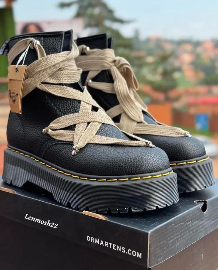 Limited Offer!! Original Dr. Martens Premium Leather Double Sole Boots, Casual High Quality High Cut Unisex Shoes