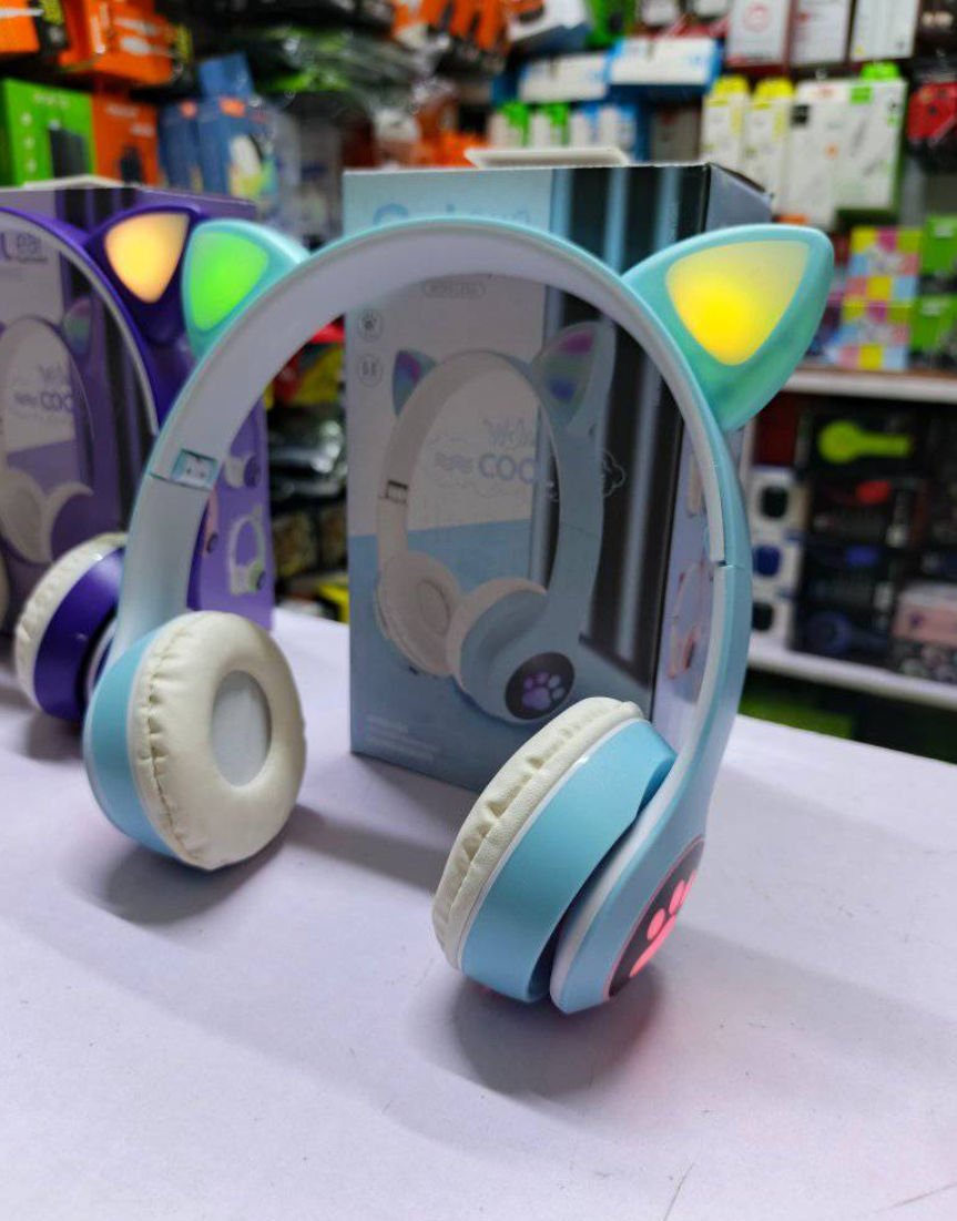 Headphones Flash Cute Cat Ears Wireless Game Headphones RGB LED Lighted Cat Ear headphones Noise-Canceling Over-Ear Headphones Foldable- Pink, Black, Purple, Light blue