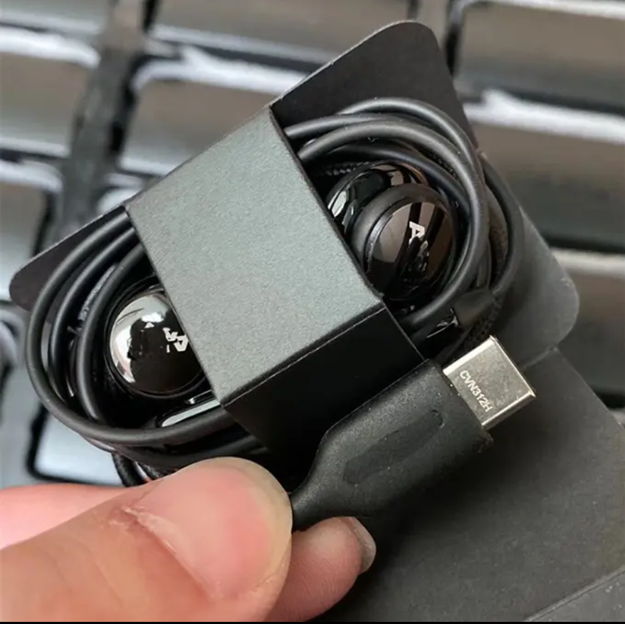 Type-C Wired Earphones with Mic | AKG Style | For Samsung Galaxy S22 S21 S20 Note 20 | Clear Sound | Hands-Free Calls