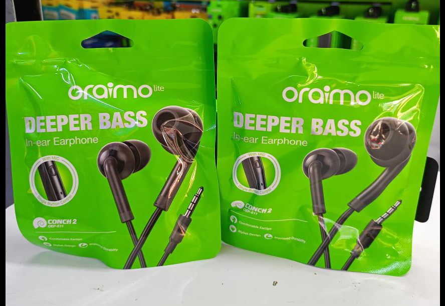 Oraimo Wired Earphones Wired Headphones 3.5mm Hands Free Earphones with Mic For Smart Phones.