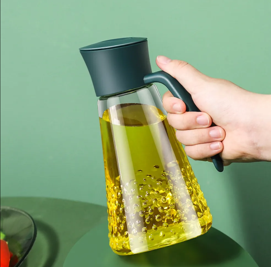 Kitchen Auto Flip Olive Oil Dispenser Bottle with Drip-Proof Spout and Non-slip Handle.  Glass Oil Dispenser Bottle – Non-Drip Autoflip Cooking Jar with Scale & Non-Slip Handle for Kitchen Use