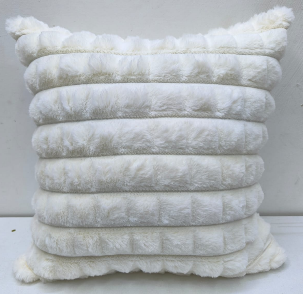Living Room Cushion, White Faux Fur Cozy Soft Plaid Decorative Throw Pillow Covers 18x18 Inch Set of 2 Velvet Pillowcase Cushion