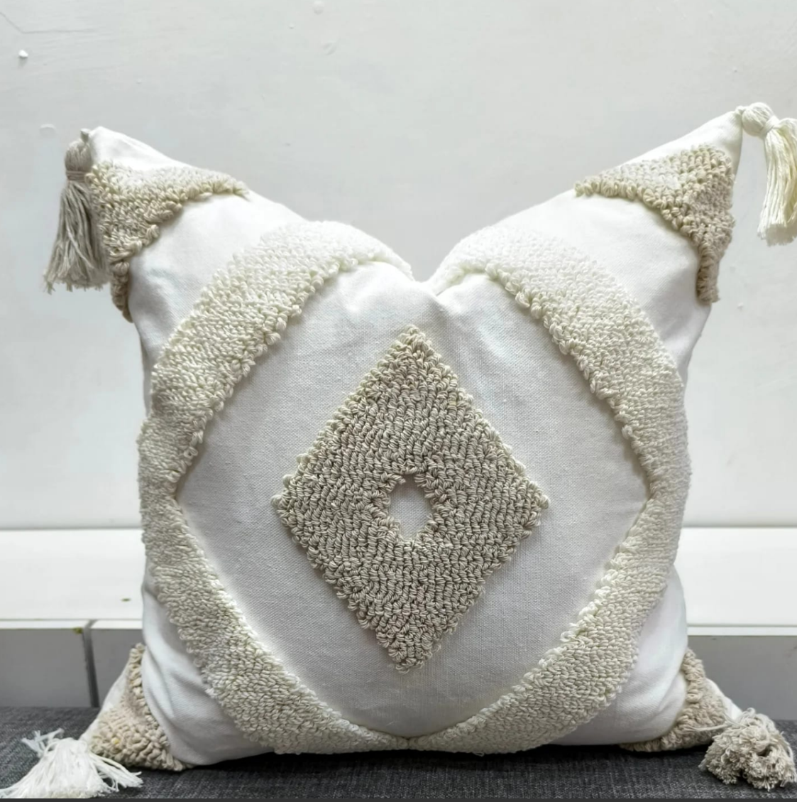 Decorative Throw Pillow Cover for Sofa Soft Boho Pillow Cases with Invisible Zipper For Bedroom Cushion Covers 18 X 18 Home Textile