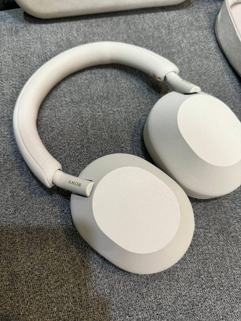 Sony Mx5 wireless headphones