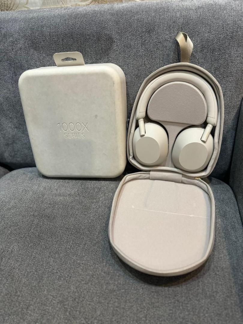 Sony Mx5 wireless headphones