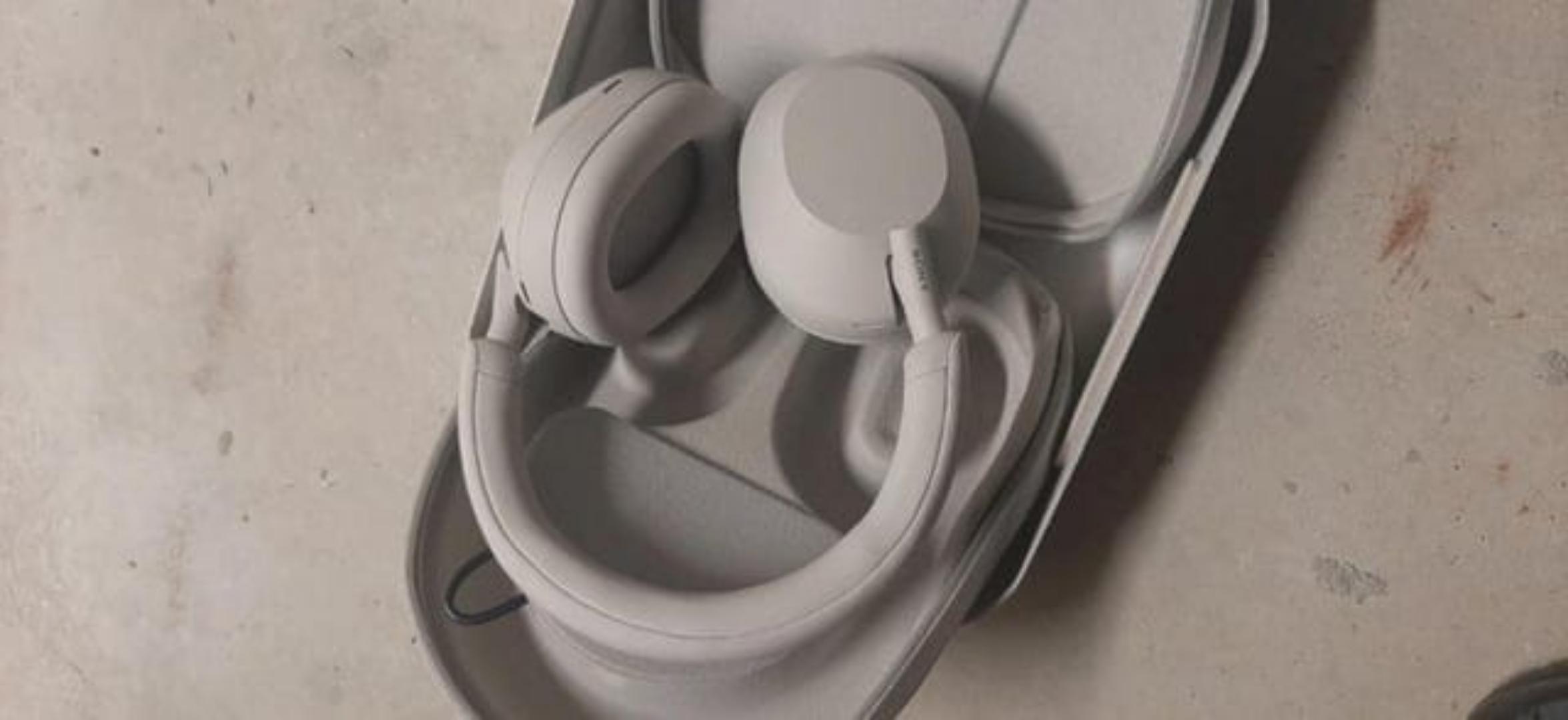 Sony Mx5 wireless headphones