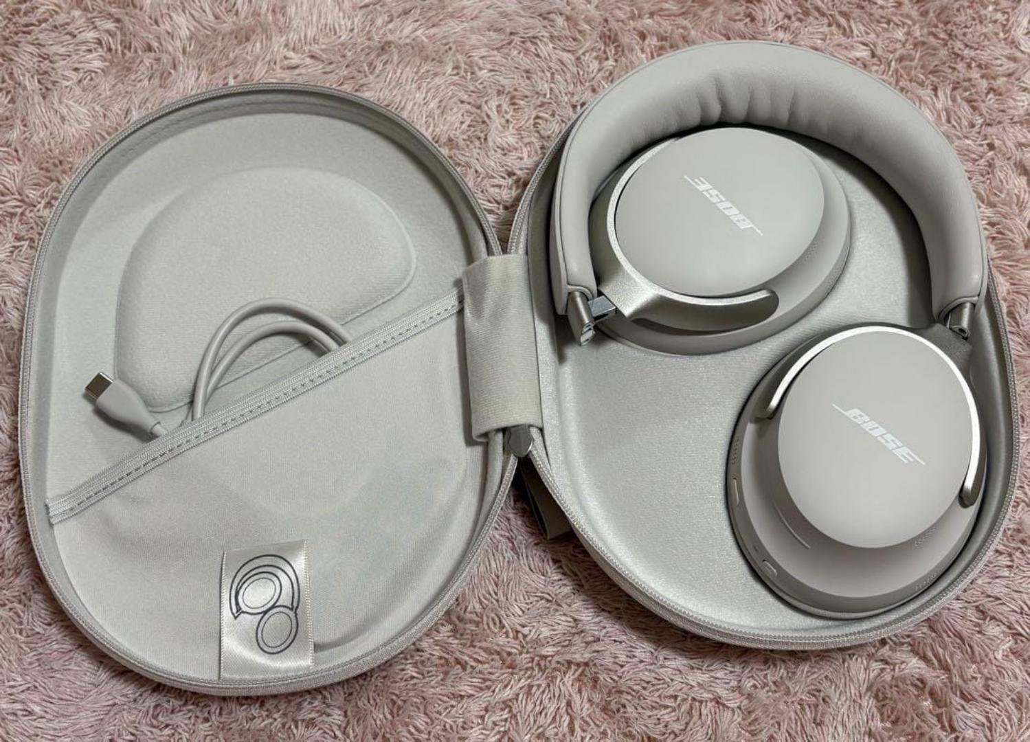 Bose Quite comfort wireless headphones -noise cancelling