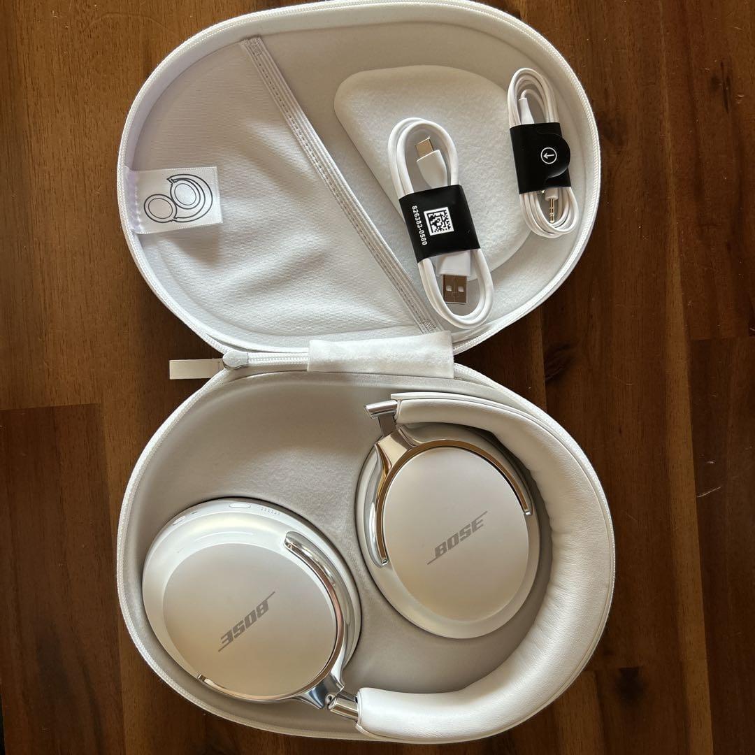 Bose Quite comfort wireless headphones -noise cancelling