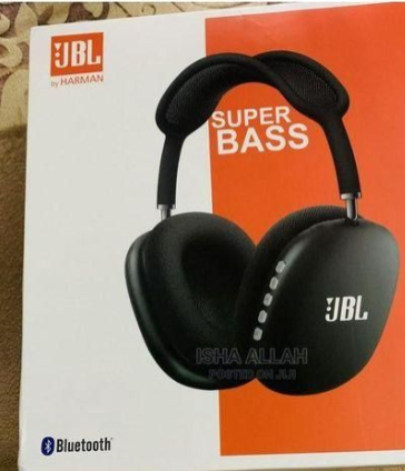 JBL SUPER BASS HEADPHONES WITH A VERY GOOD DAY LASTING BATTERY