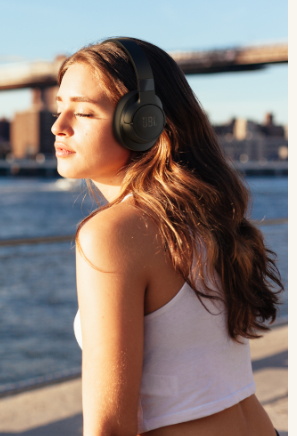 JBL Wireless headphones pure Bass over 12 hours playing time -pink