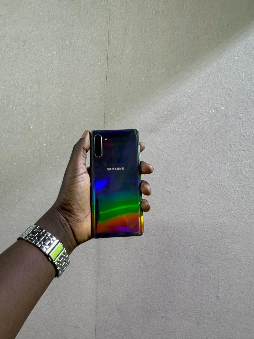 SAMSUNG GALAXY NOTE 10 12gb ram 256gb storage