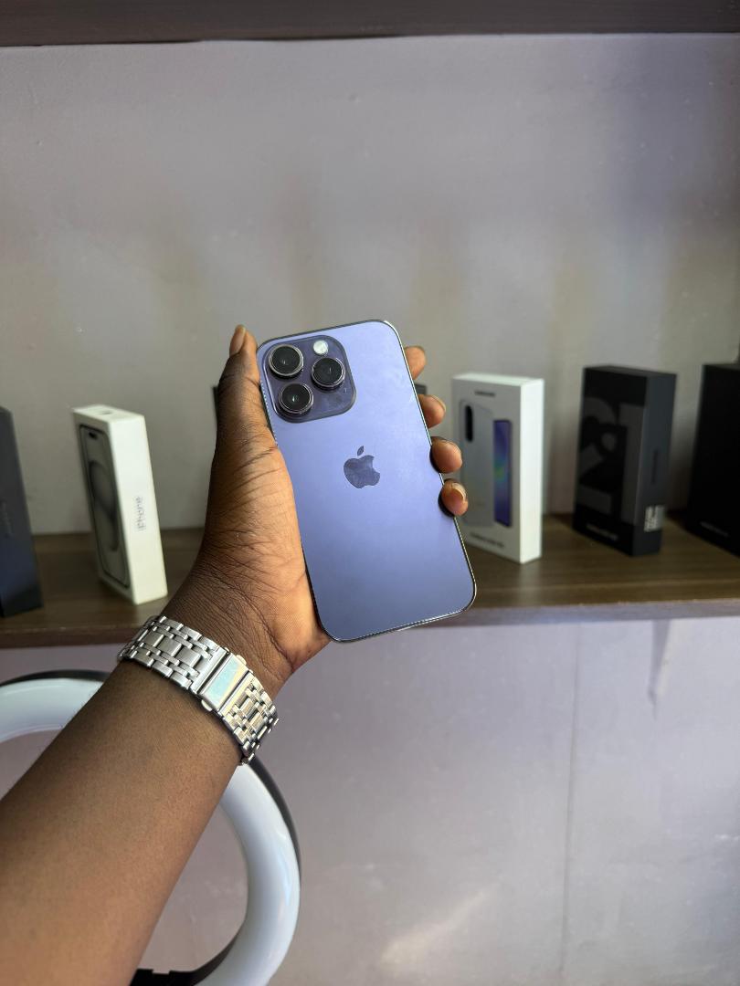 Iphone 14 pro 6gb ram 256gb rom with active face ID battery 🔋 87%