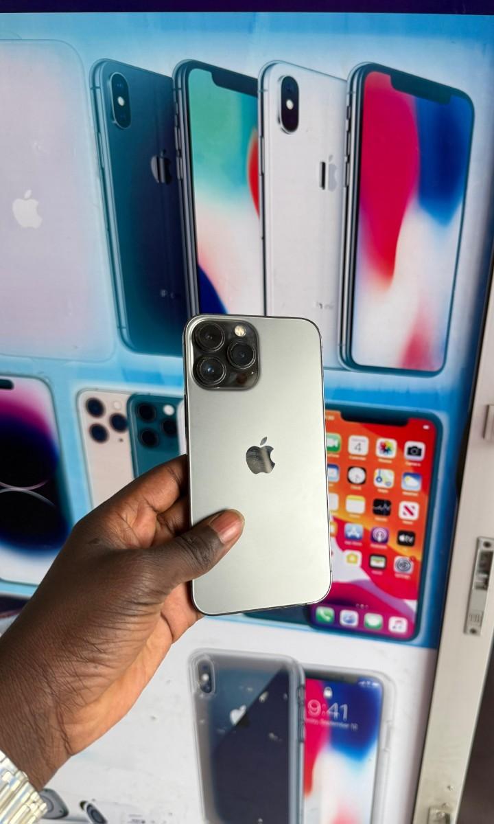 EX UK IPHONE 13 PRO MAX 512GB WITH 100% BATTERY HEALTH