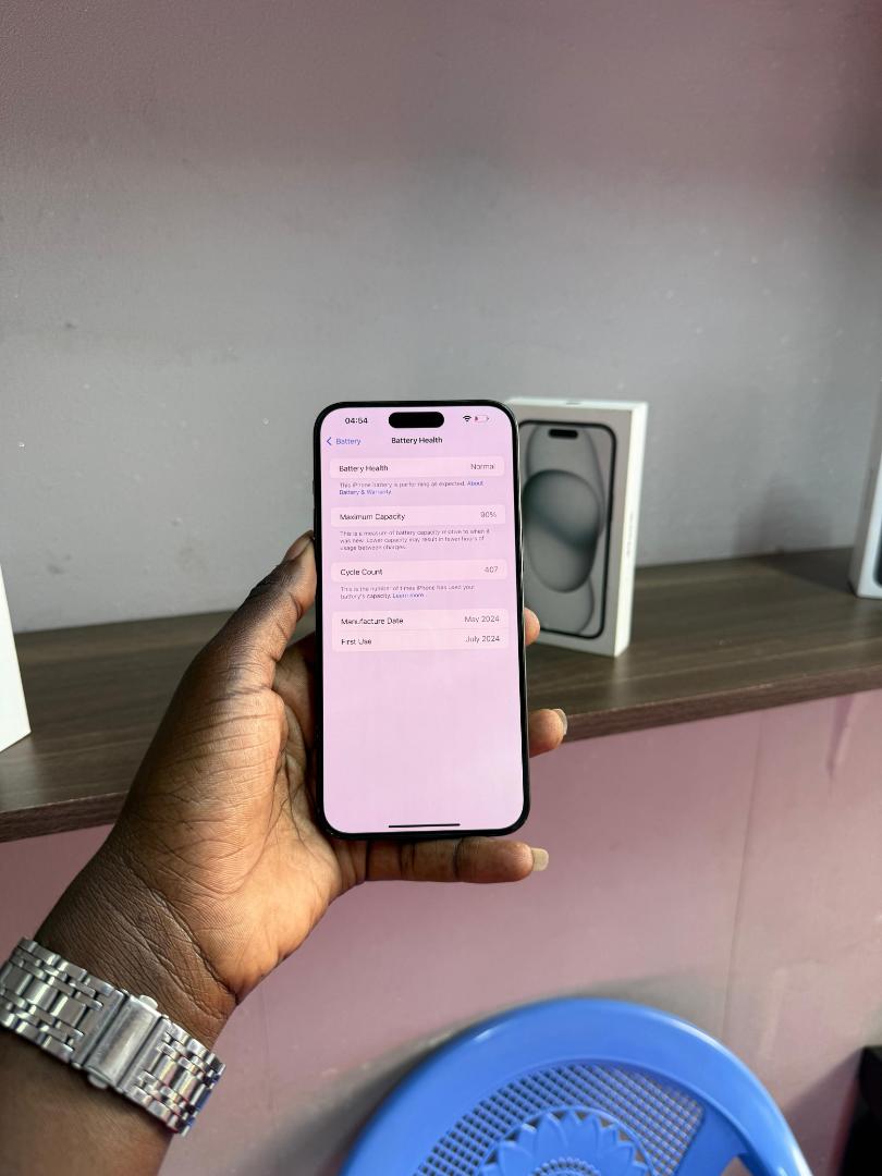 EX UK IPHONE 15 PRO MAX 256GB BATTERY 🔋 90% US VERSION ESIM