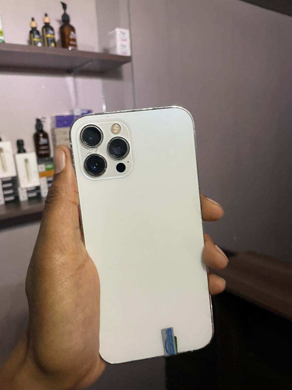 Refurbished iPhone 12 Pro Max 256GB Smartphone with Face ID Unlock 6GB RAM network 5G Smartphone