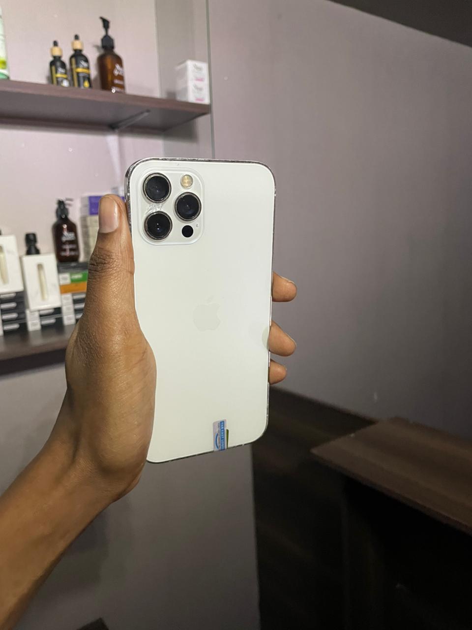 Refurbished iPhone 12 Pro Max 256GB Smartphone with Face ID Unlock 6GB RAM network 5G Smartphone