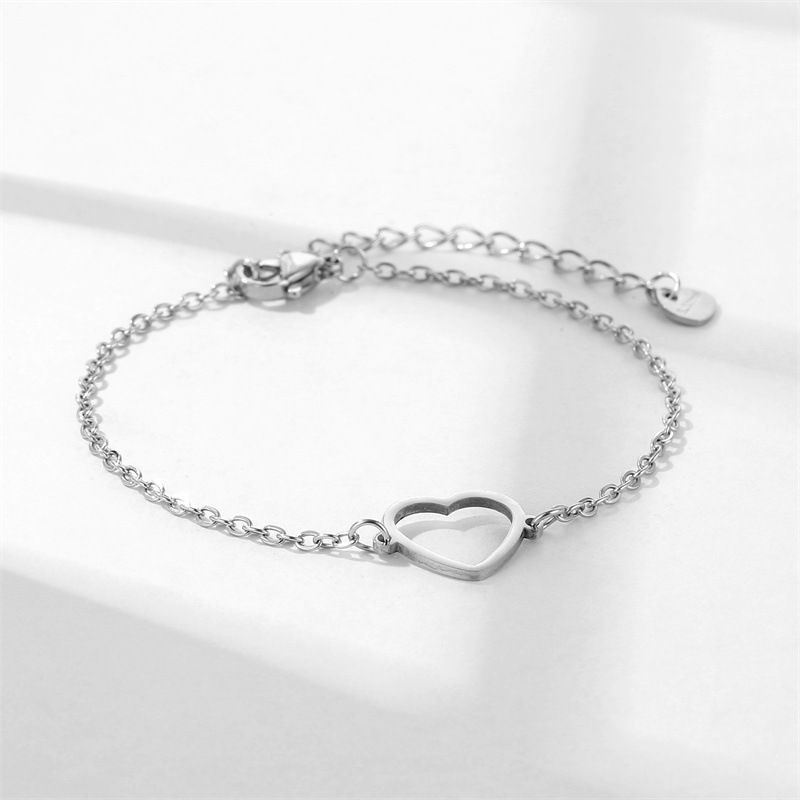 Stainless steel heart bracelet for women Fashion hollow titanium steel bracelet jewelry