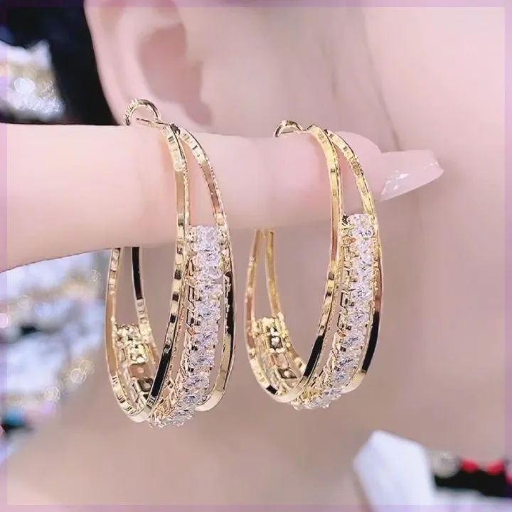 Light luxury high-grade metal hoop earrings for women 925 silver needle super flash crystal earrings