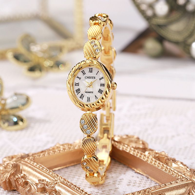 New mother-of-pearl bracelet watch gold ladies watch female style fashion quartz watch temperament middle-aged style light luxury women's watch