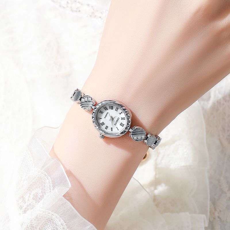 New mother-of-pearl bracelet watch gold ladies watch female style fashion quartz watch temperament middle-aged style light luxury women's watch