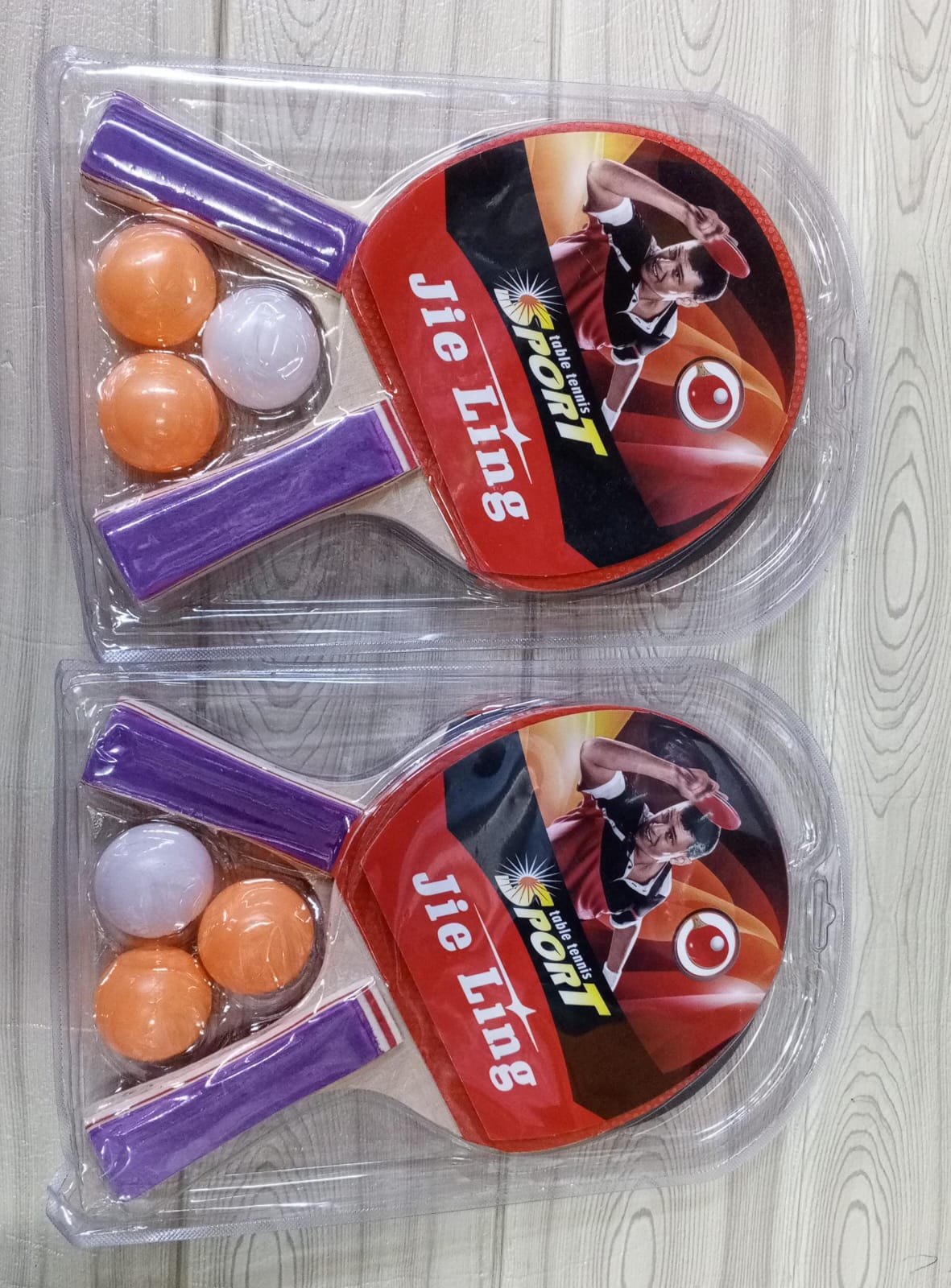 ▫️ Table tennis rackets 
 2 Rackets and 3 Balls