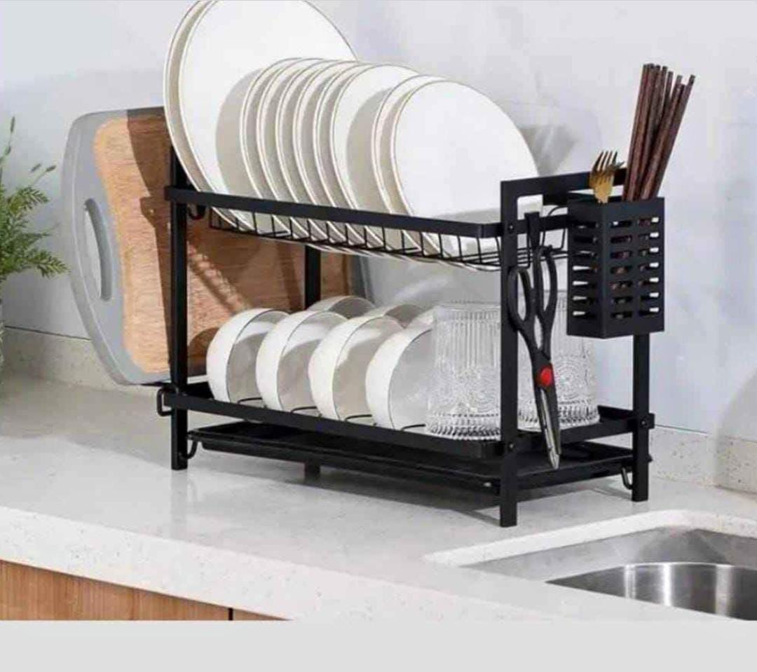 🍽️ Double the Space, Double the Convenience!
Elevate your kitchen game with this 2-Tier Dish Rack — sleek, sturdy, and super spacious! 💧
✨Organize plates, cups & cutlery all in one spot
🧼Drains wat