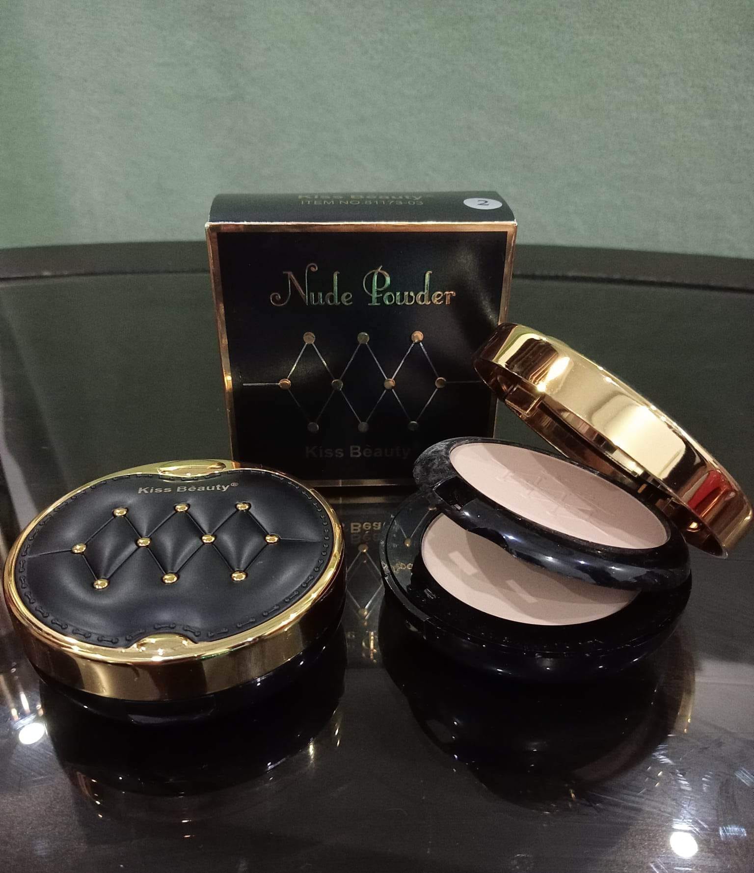 Kiss beauty nude powder 2in1  bright smooth 16g Nude Powder, from Kiss Beauty, creates an invisible makeup look that lasts all day long