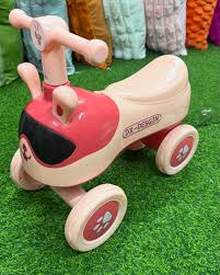 Hot Sale KD99 Wheels Children Balance Car Baby Ride on Car Toy Kids Balance Bike With Music Lights