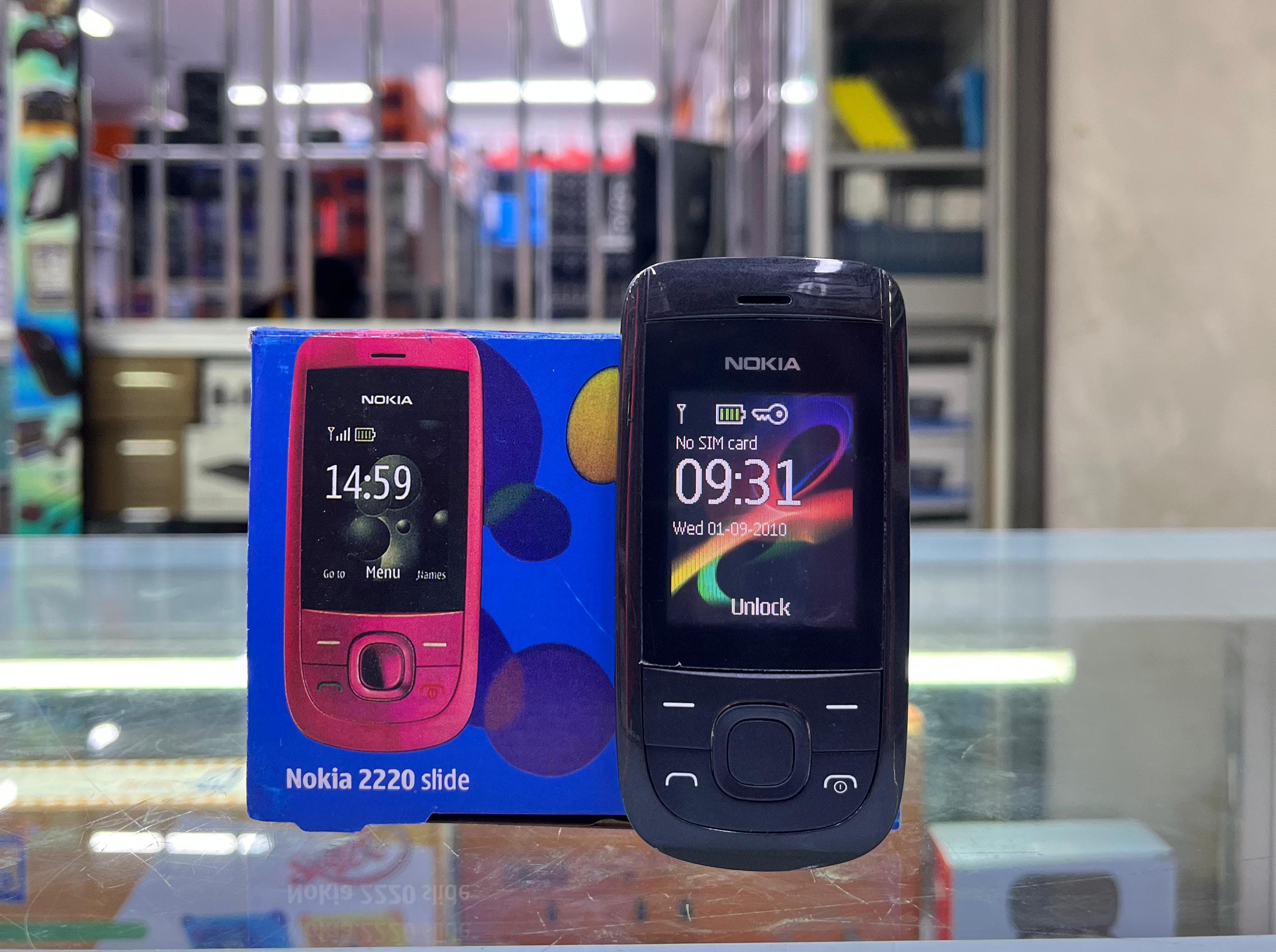 Refurbished Phone Original Unlocked Nokia 2220 Slide Cell Phone Bluetooth Phone