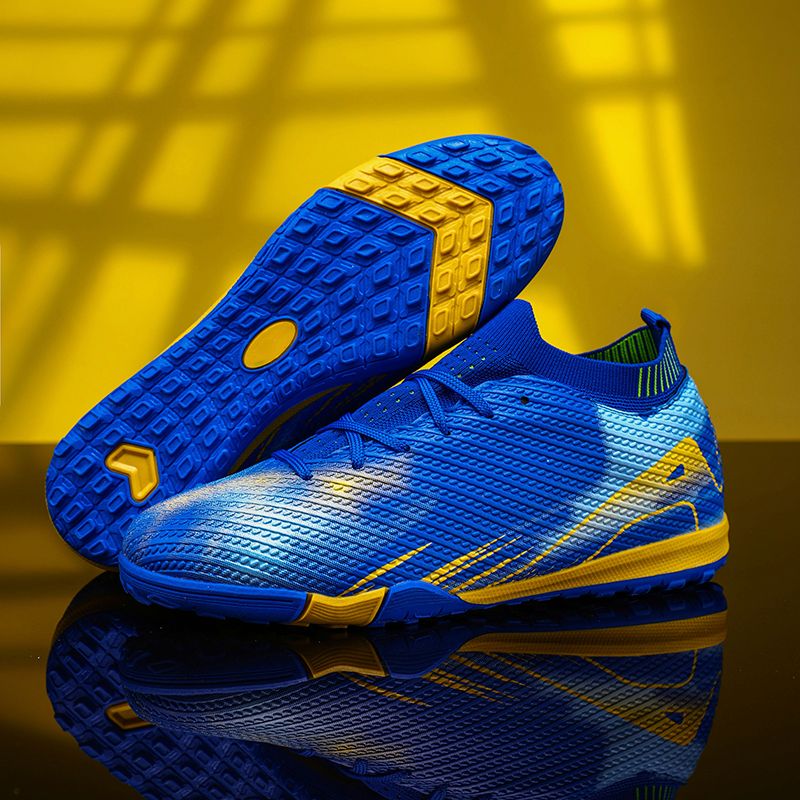 Men Kids Fashion Soccer Shoes Cleats High-top Team Sports Training FG Firm TF Turf Comfort Football Shoes Outdoor