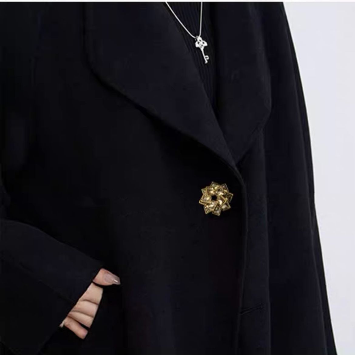 1PCS/Lot Luxcy 29-40MM Big Size Special-shaped Colourful Diamond Metal Button Light Luxury Retro Coat Sweater Decorative Buckle