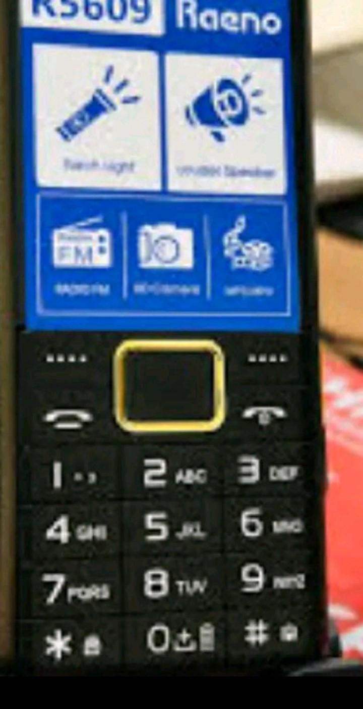 RAENO R5609 NEW ARRIVAL DUAL SIM CARD 2 SIM CARD SLOTS,CAMERA, SCREEN DISPLAY 1.77,  FM RADIO