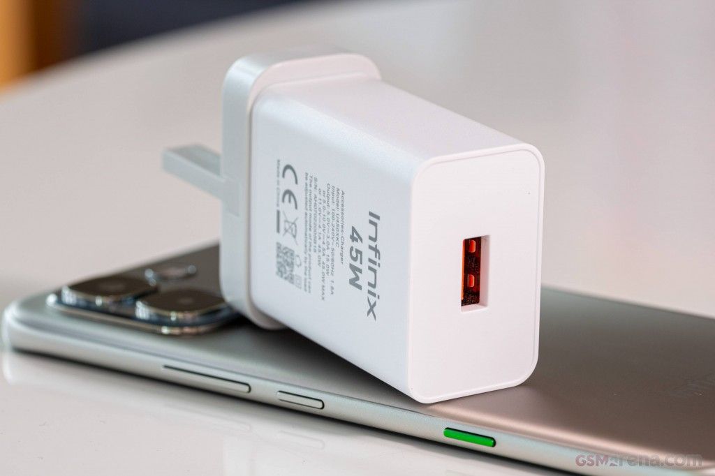 INFINIX NOTE EDGE 256GB ROM+8GB RAM 6.78" 120Hz AMOLED DISPLAY 6500mAh BATTERY 50MP +13MP SELFIE MediaTek Dimensity 7100 Android 16 SMARTPHONES -1 YEAR WARRANTY